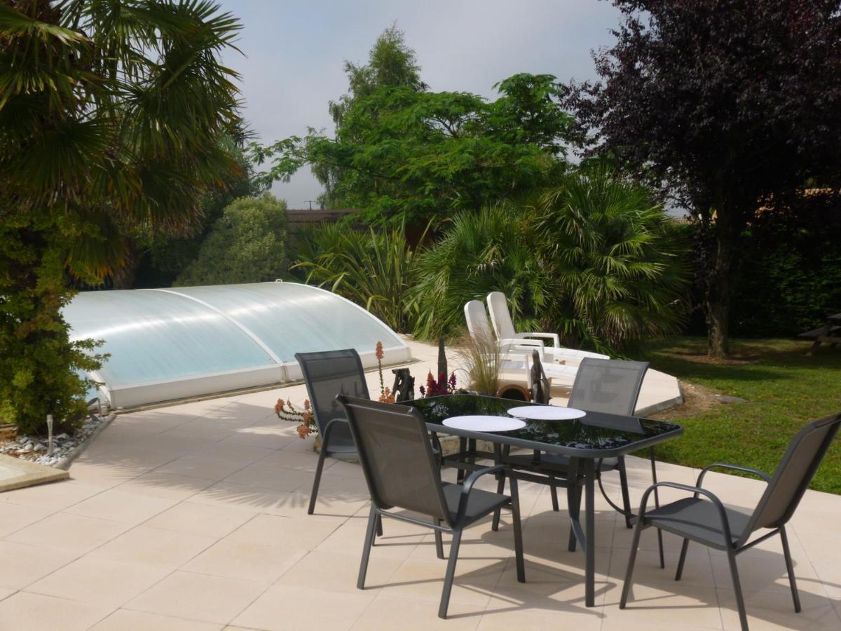 L'Eden Naturiste Spas Challans Ngoại thất bức ảnh