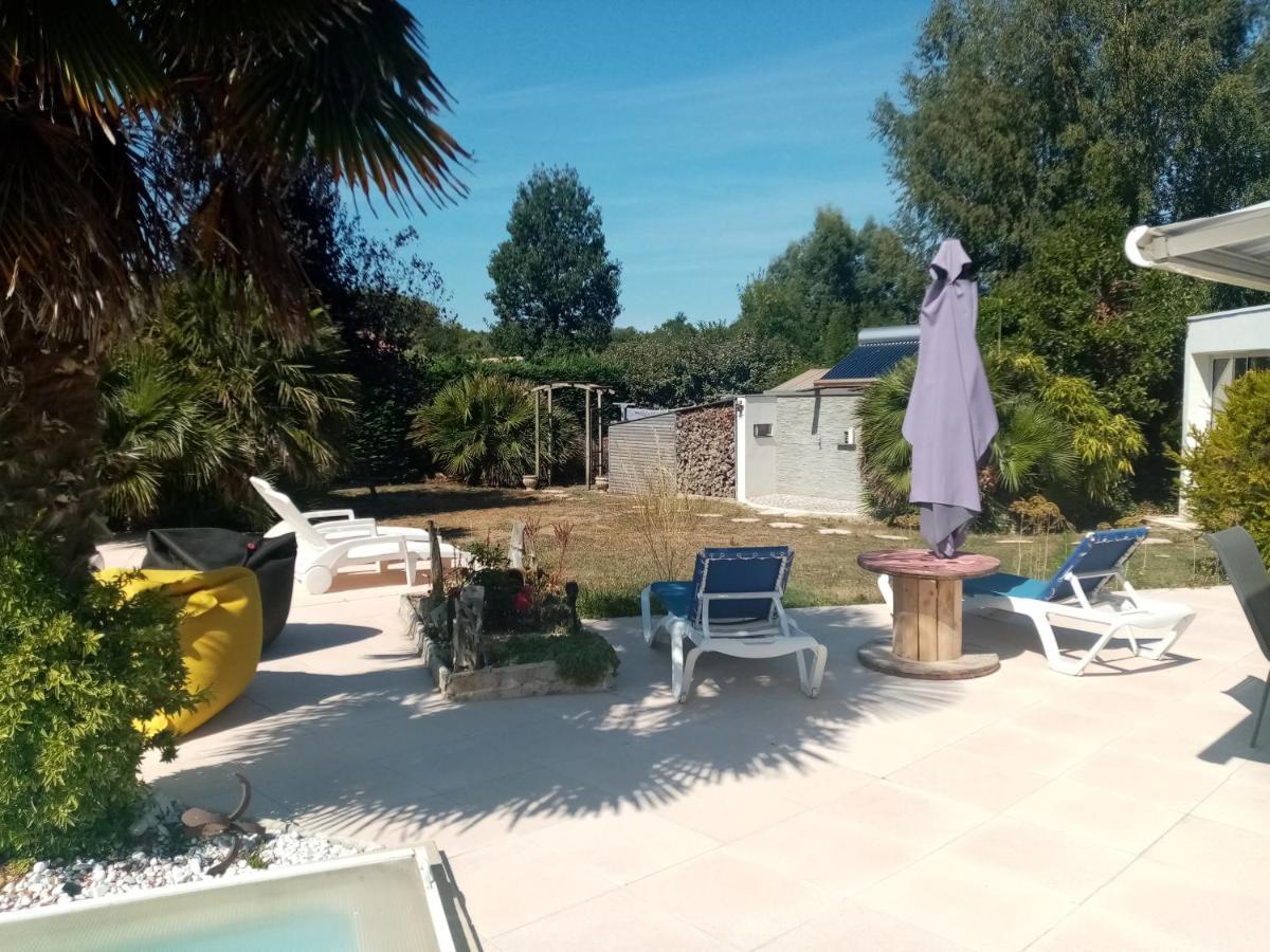 L'Eden Naturiste Spas Challans Ngoại thất bức ảnh