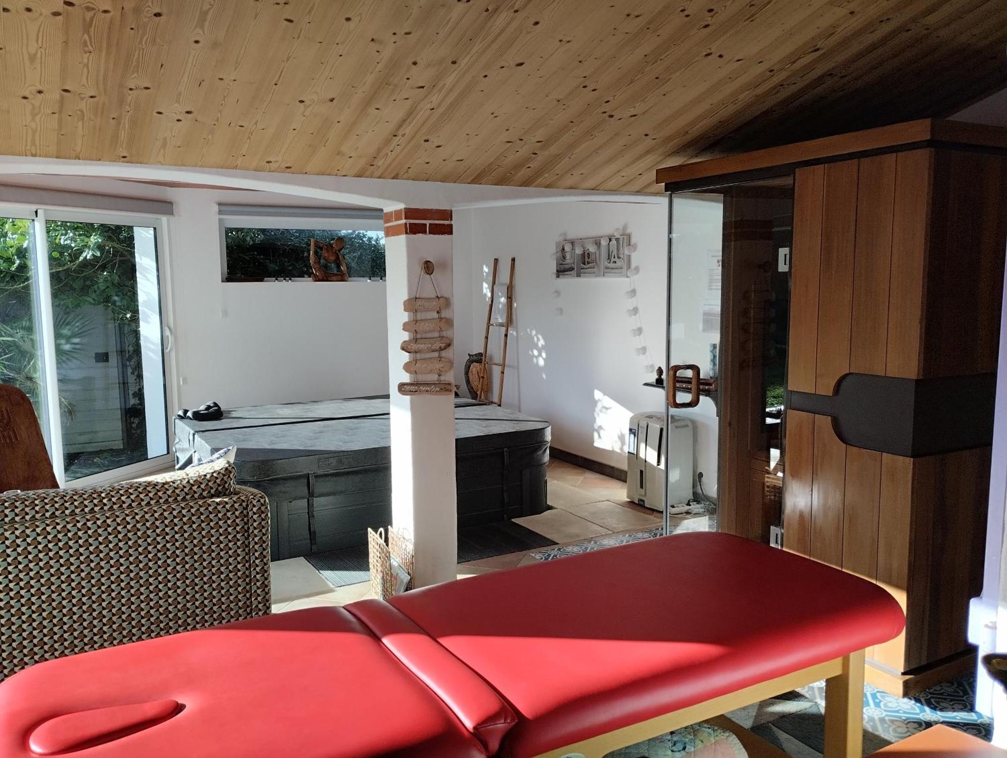 L'Eden Naturiste Spas Challans Phòng bức ảnh